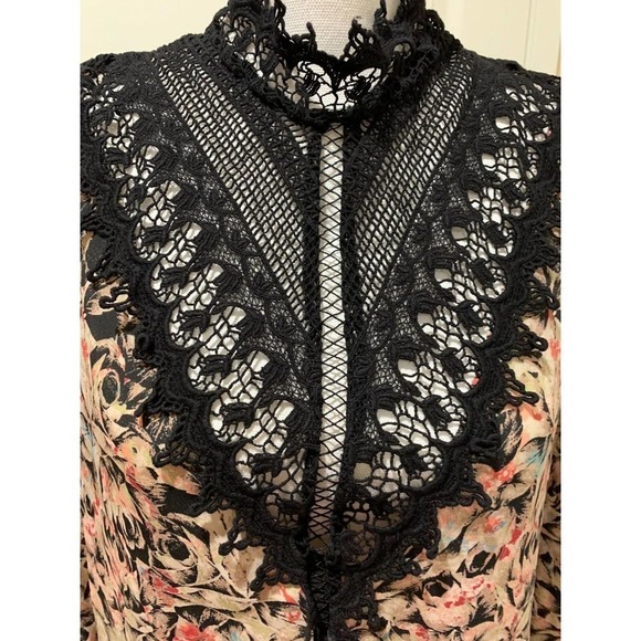 BCBGeneration Dress Sz 6 Lace Trim Mini In Black Haze Comb Roses Romantic $158 - Picture 13 of 13
